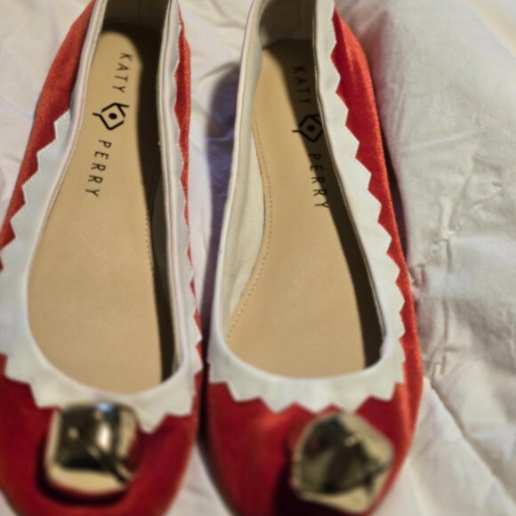 Katy Perry Red w/White Bells Christmas Flats 9 - Picture 1 of 4